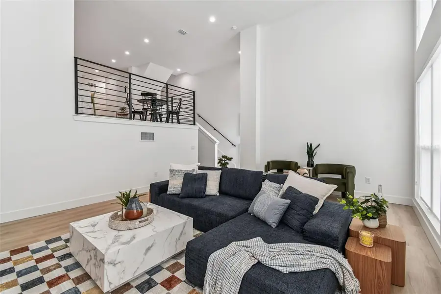 3840 Pompano Drive Se, Saint Petersburg, FL 33705 - #2