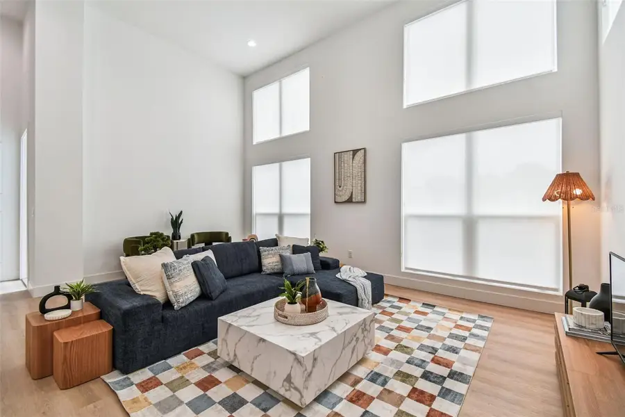 3840 Pompano Drive Se, Saint Petersburg, FL 33705 - #3