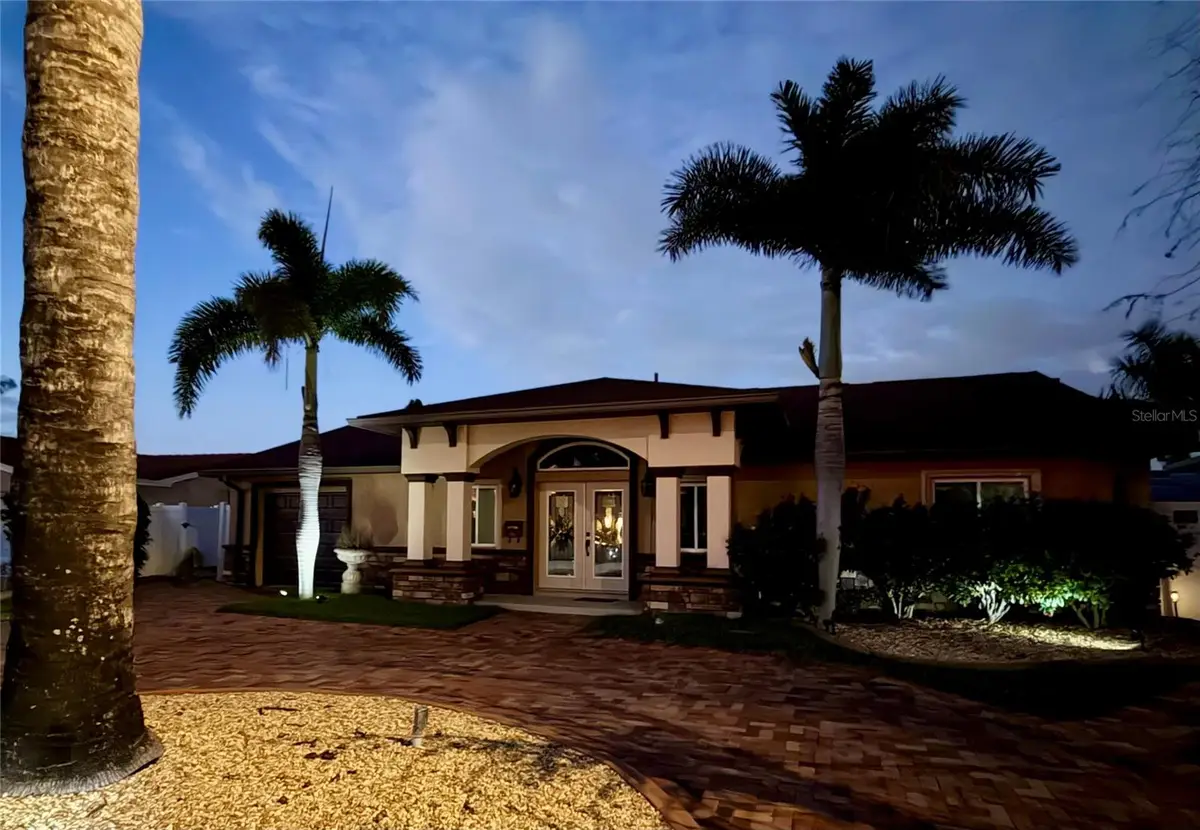 7831 4th Avenue S, Saint Petersburg, FL 33707 - #1