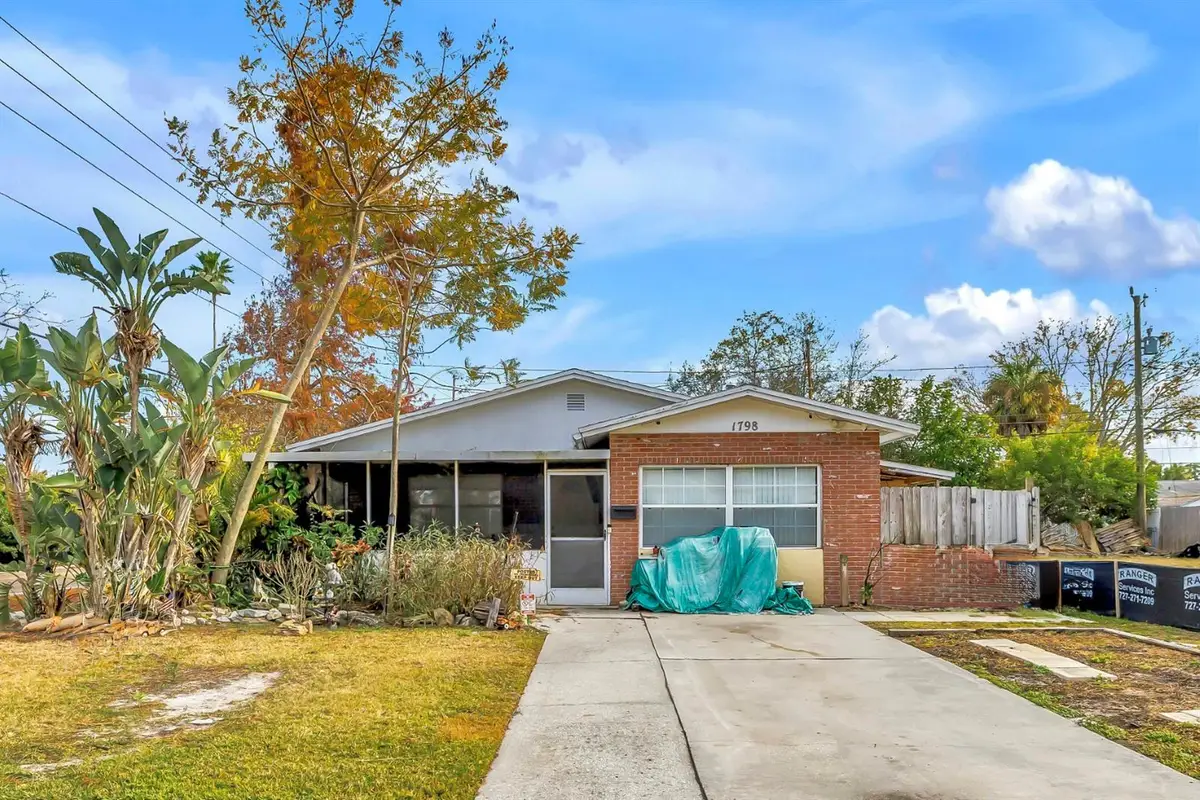 1798 New Hampshire Avenue Ne, Saint Petersburg, FL 33703 - #1