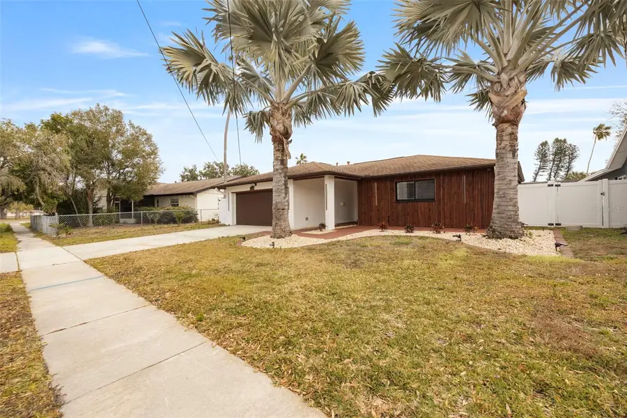 5921 Denver Street Ne, Saint Petersburg, FL 33703 - #3