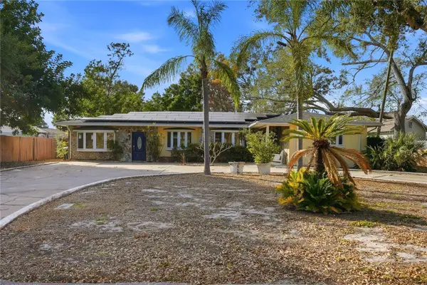 3515 Country Club Way S, ST PETERSBURG, FL 33712