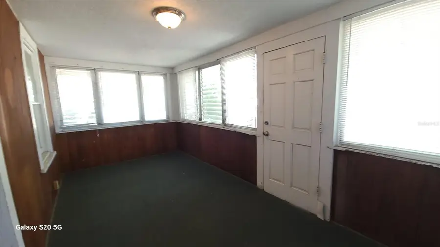 3940 Burlington Avenue N, Saint Petersburg, FL 33713 - #3