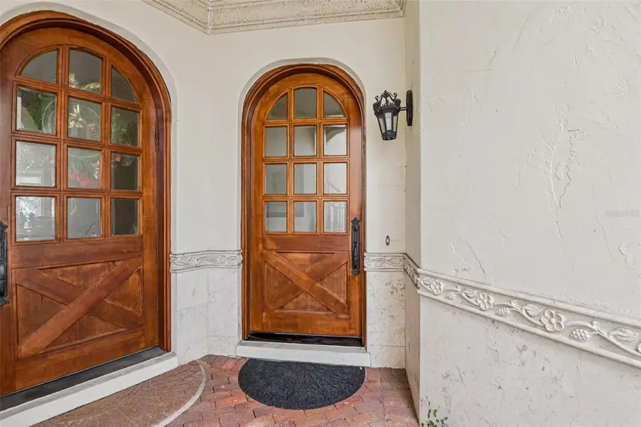 3841 W Azeele Street, Tampa, FL 33609 - #3