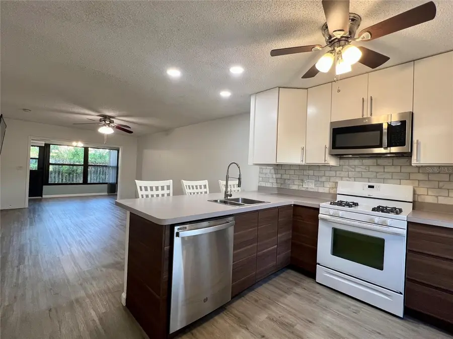 1185 Mission Circle, Clearwater, FL 33759 - #3