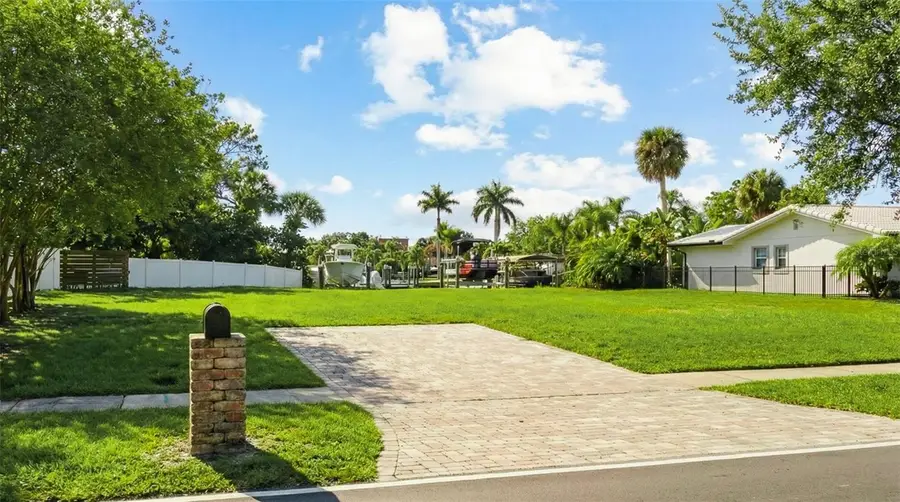 3904 Dana Shores Drive, Tampa, FL 33634 - #2