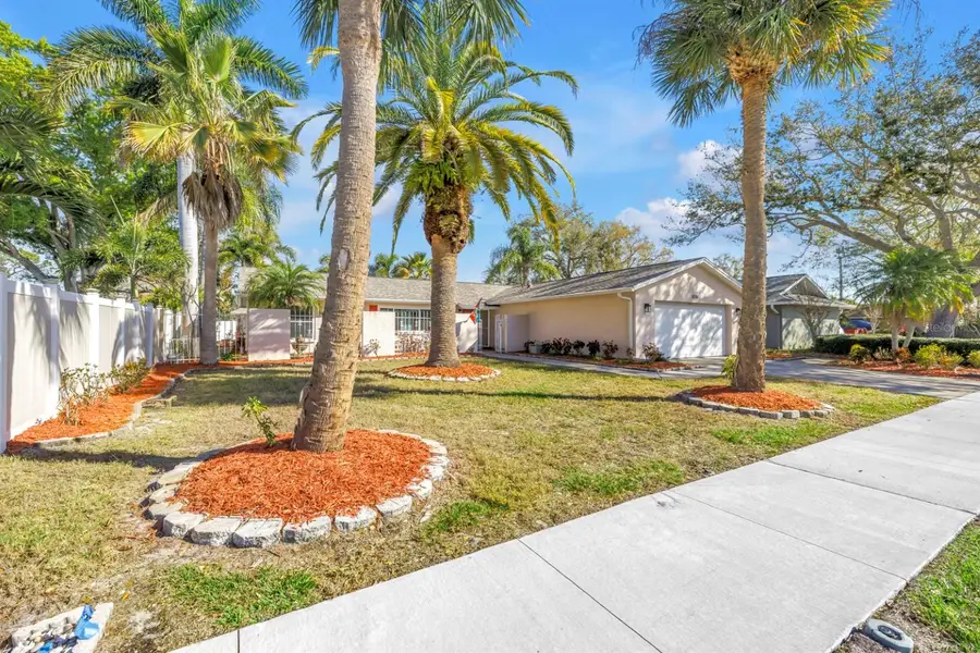 10761 125th Avenue, Largo, FL 33778 - #2