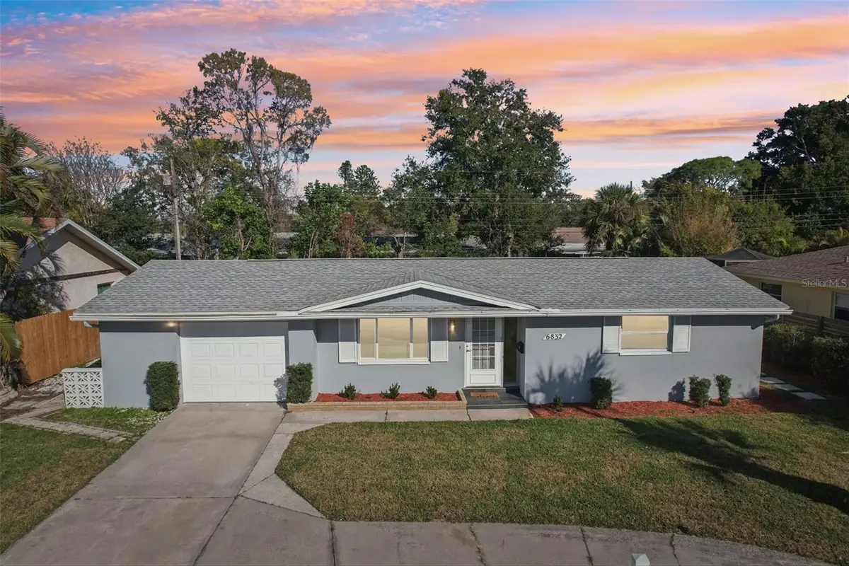 6832 16th Way S, Saint Petersburg, FL 33712 - #1