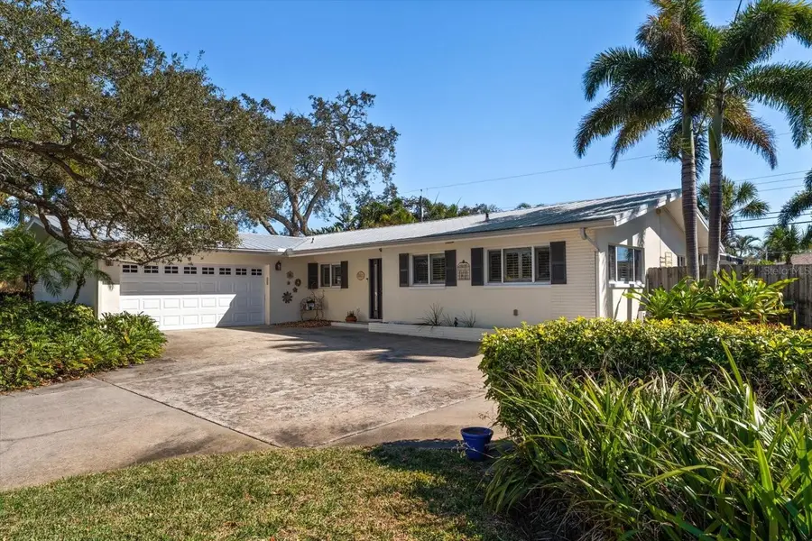 127 Oakwood Drive, Largo, FL 33770 - #2