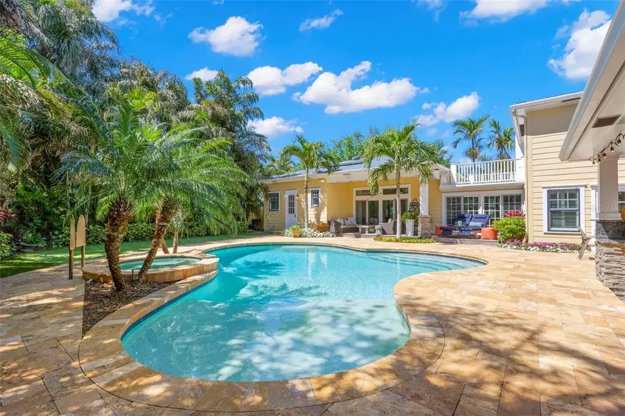 556 21st Avenue Ne, Saint Petersburg, FL 33704 - #2