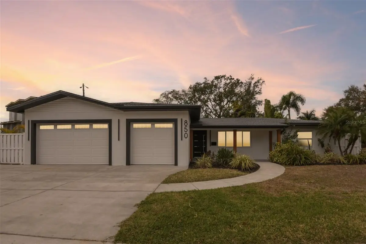 850 Rafael Boulevard Ne, Saint Petersburg, FL 33704 - #1