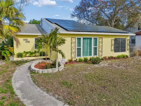 1027 15th Street N, ST PETERSBURG, FL 33705