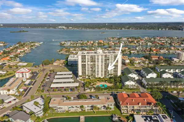 400 Island Way #602, CLEARWATER BEACH, FL 33767