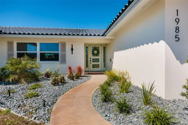 1985 Michigan Avenue Ne, ST PETERSBURG, FL 33703