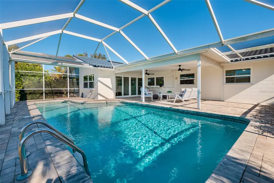 1985 Michigan Avenue Ne, Saint Petersburg, FL 33703 - #2