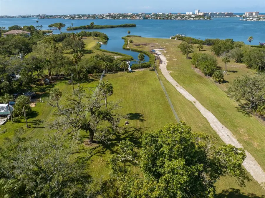 72nd Terrace, Seminole, FL 33776 - #2