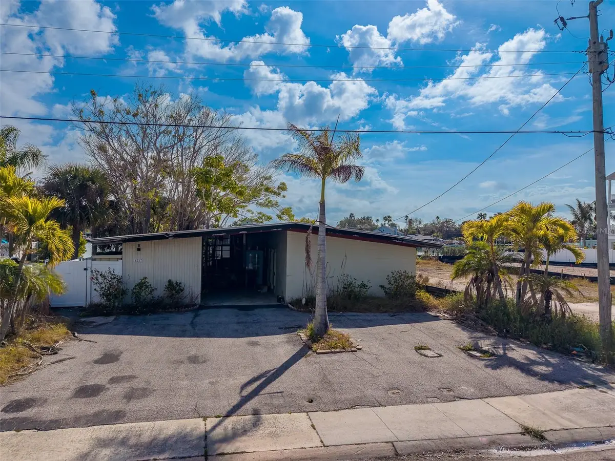 1217 Bay Shore Boulevard, Indian Rocks Beach, FL 33785 - #1