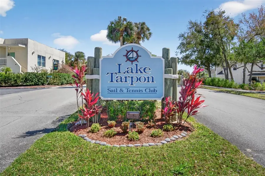 90 S Highland Avenue #102, Tarpon Springs, FL 34689 - #2
