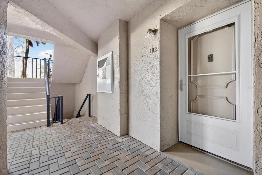 90 S Highland Avenue #102, Tarpon Springs, FL 34689 - #3