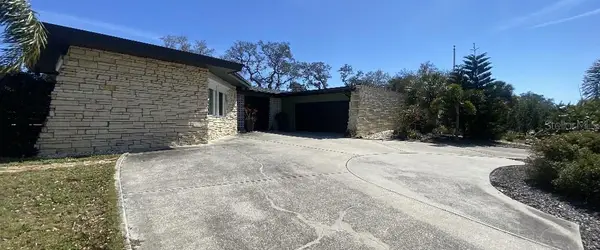 307 Orangewood Lane, LARGO, FL 33770