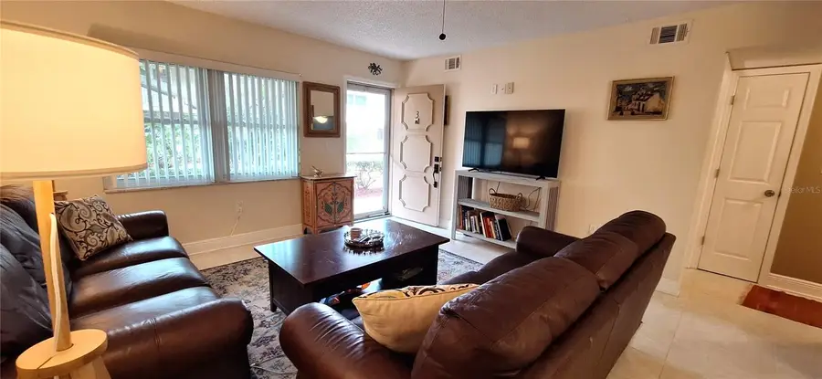 10035 63rd Avenue N #3, Saint Petersburg, FL 33708 - #3