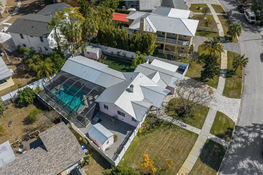 216 Grove Circle S, Dunedin, FL 34698 - #3