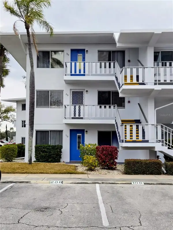 11251 80th Avenue #310, SEMINOLE, FL 33772