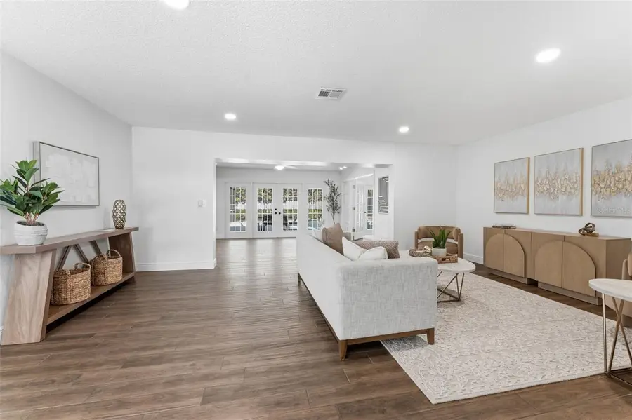 2654 Clubhouse Drive N, Clearwater, FL 33761 - #3