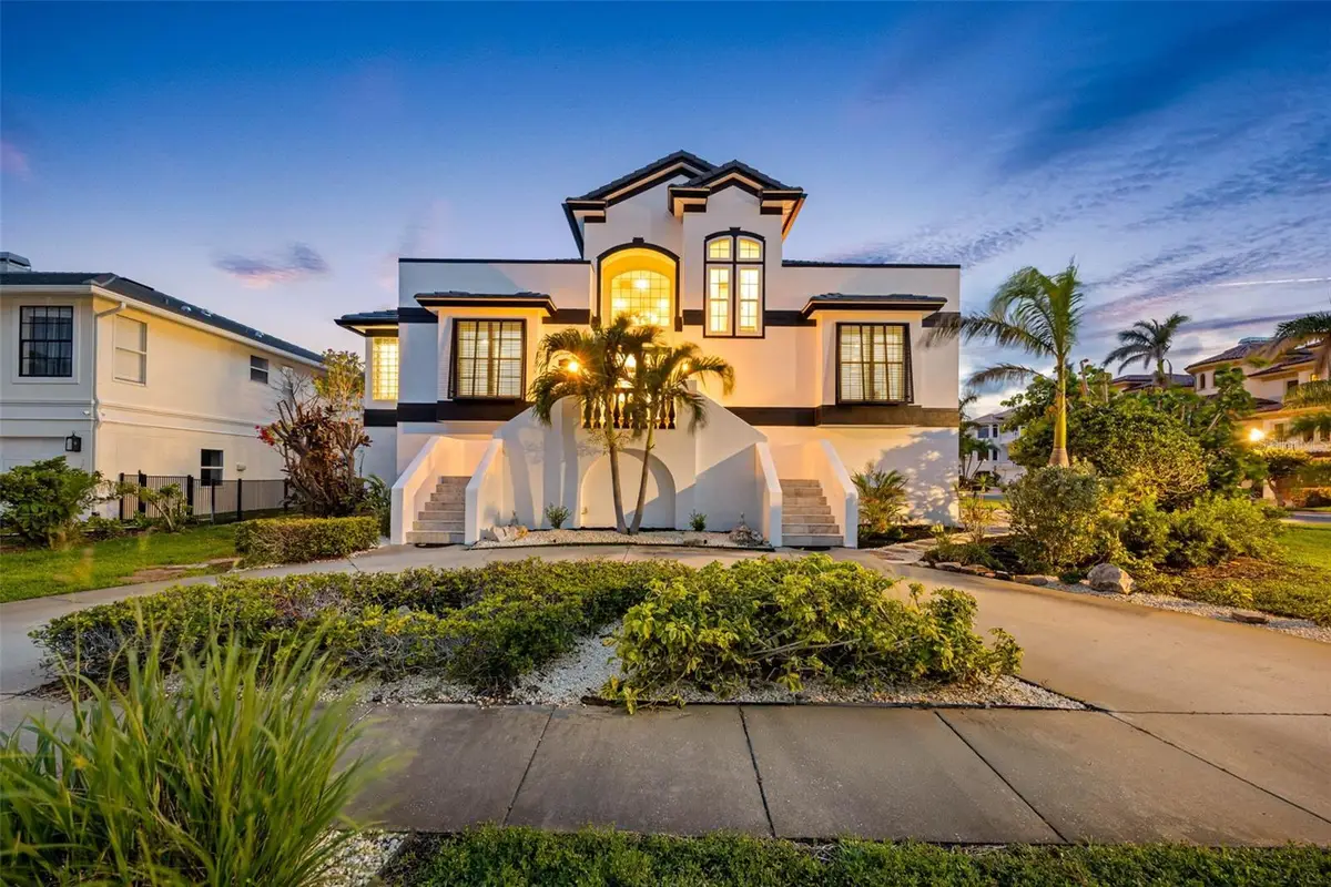 6024 Kipps Colony Drive E, Gulfport, FL 33707 - #1