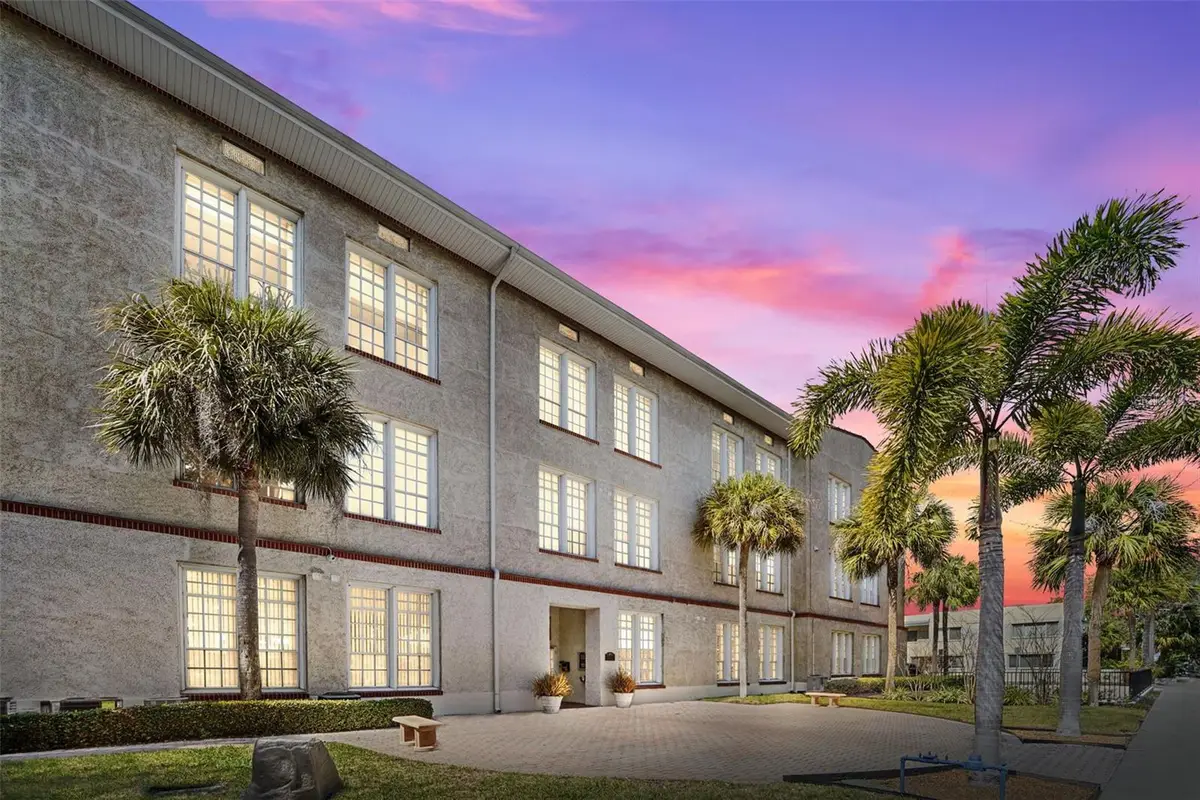 701 Mirror Lake Drive N #120, Saint Petersburg, FL 33701 - #1