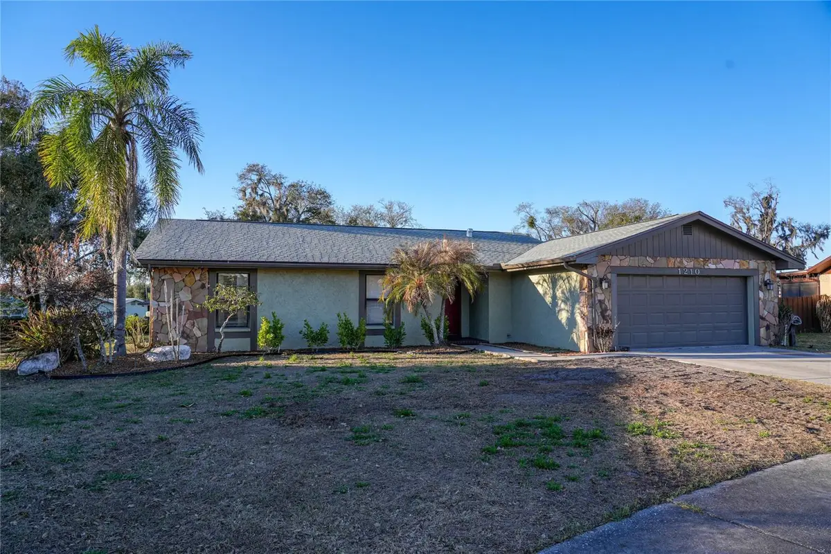 1210 W Redbud Street, Plant City, FL 33563 - #1