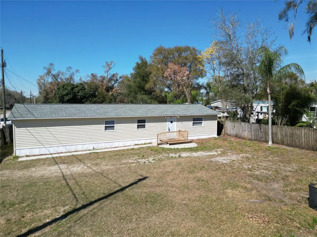 901 S Kingsway Road, Seffner, FL 33584 - #1