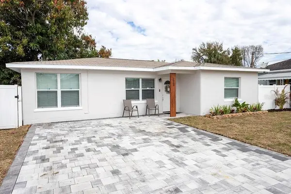 2909 W Dewey Street, TAMPA, FL 33607