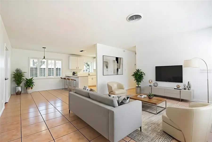 10202 N Boulevard, Tampa, FL 33612 - #3