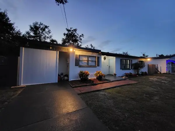 995 Emerald Drive, MOUNT DORA, FL 32757