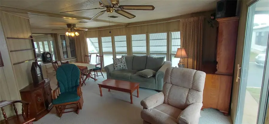 2127 Oahu Drive, Holiday, FL 34691 - #3