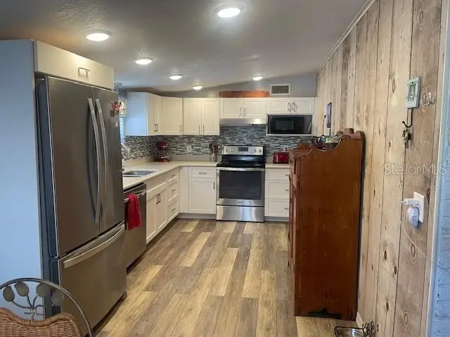 7935 49th Avenue N, Saint Petersburg, FL 33709 - #2