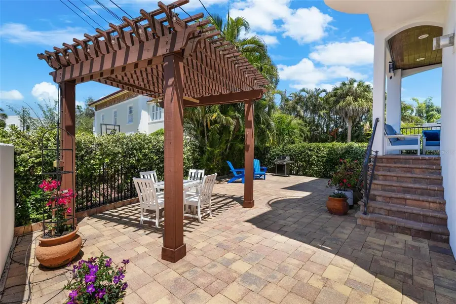 108 Bermuda Avenue, Tampa, FL 33606 - #3