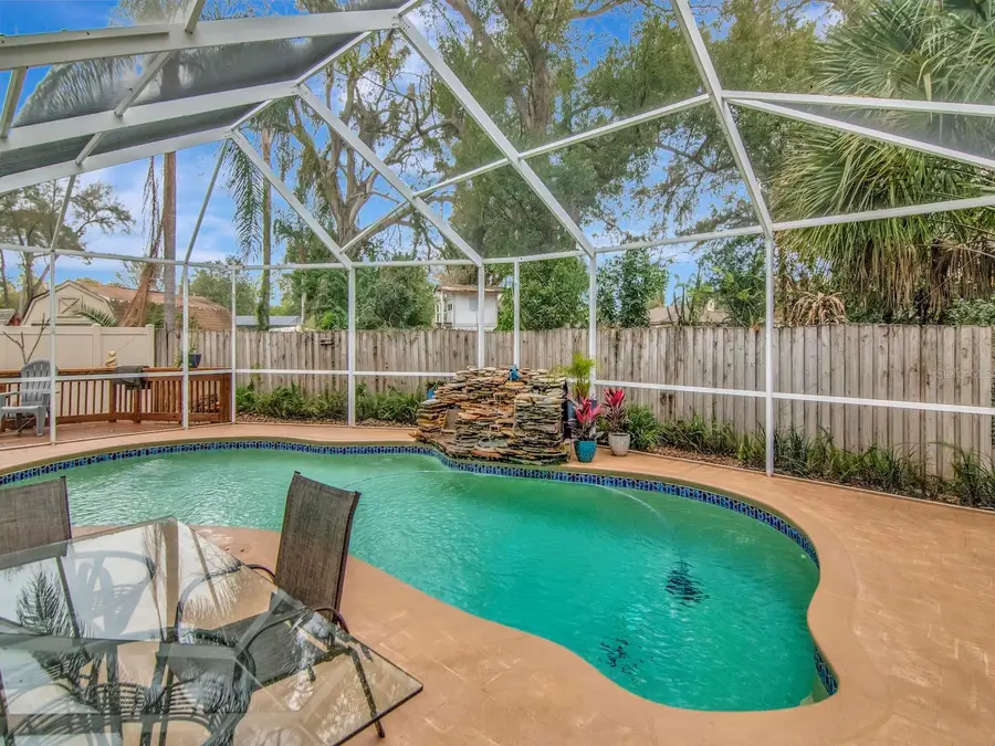 10212 Newport Circle, Tampa, FL 33612 - #2