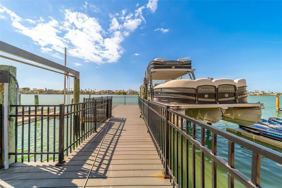 824 Island Way, Clearwater Beach, FL 33767 - #3