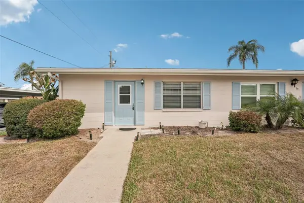 402 Dorchester Place #40, SUN CITY CENTER, FL 33573