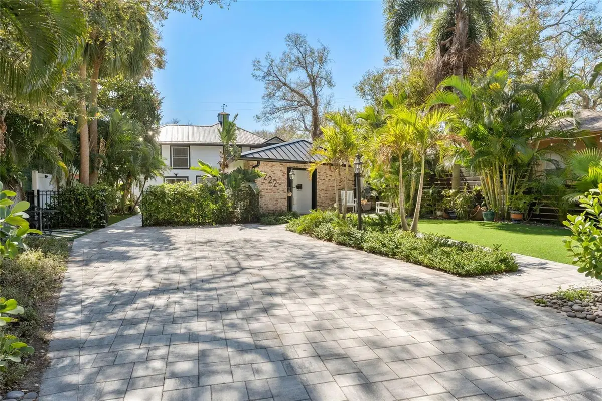 222 11th Avenue N, Saint Petersburg, FL 33701 - #1