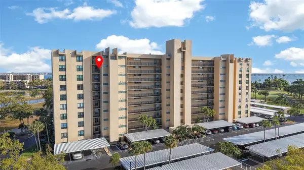 2621 Cove Cay Drive #902, CLEARWATER, FL 33760