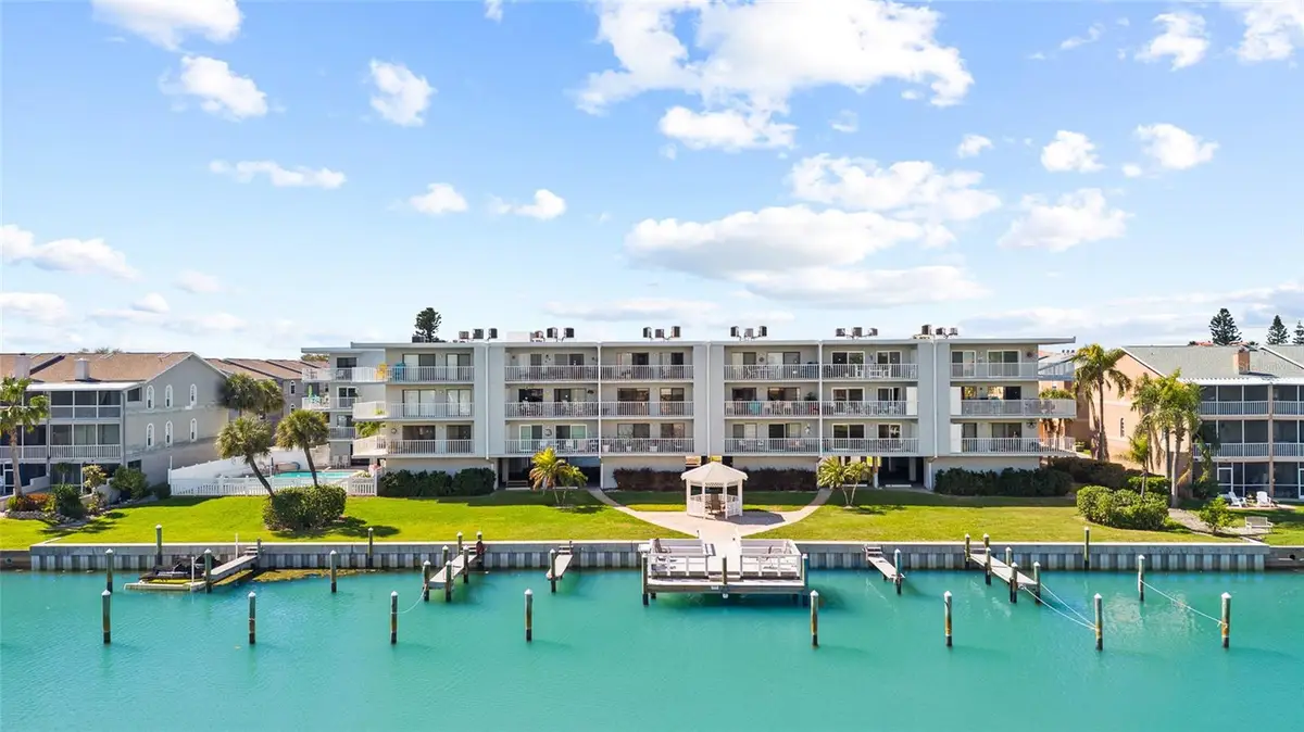 719 Pinellas Bayway S #304, Saint Petersburg, FL 33715 - #1
