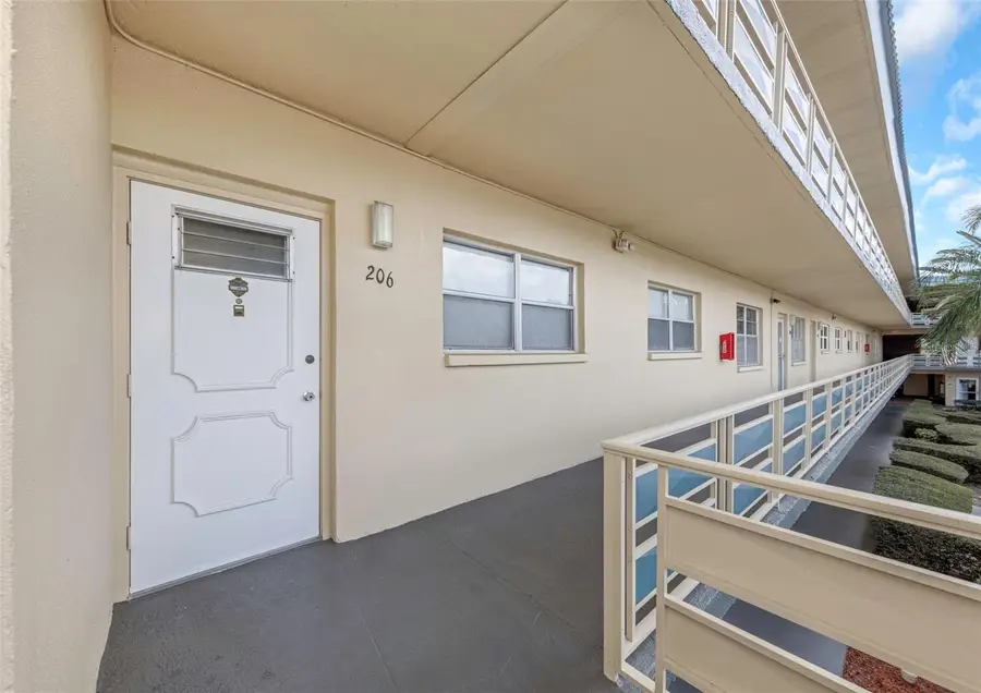 5750 80th Street N #B-206, Saint Petersburg, FL 33709 - #3