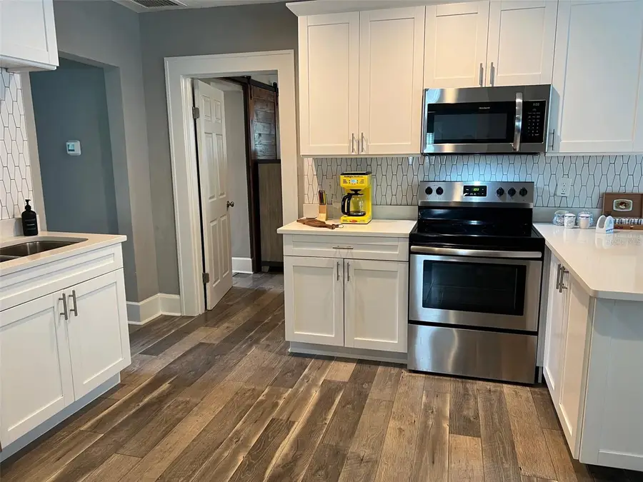 1137 Highland Street S, Saint Petersburg, FL 33701 - #3