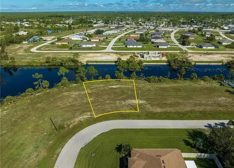 2117 NE 43rd Lane, Cape Coral, FL 33909 - #2