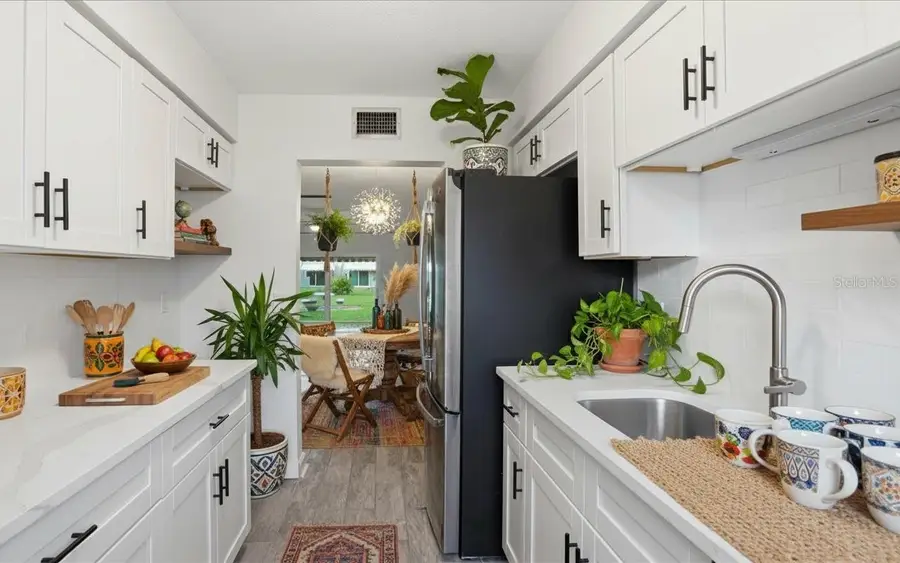 6927 Place De La Paix #6927, Saint Petersburg, FL 33707 - #3