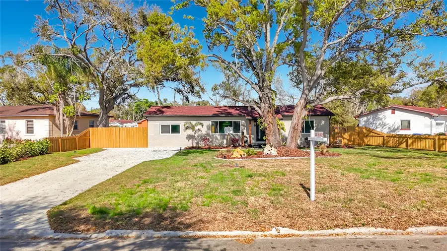 2335 Murilla Way S, Saint Petersburg, FL 33712 - #2