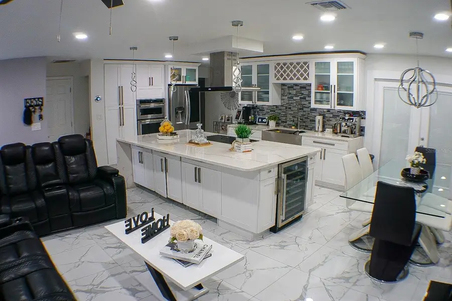 6816 E Creek Drive, Tampa, FL 33615 - #3